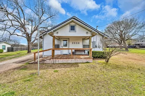 2628 Old Robinson Rd, Waco, TX 76706