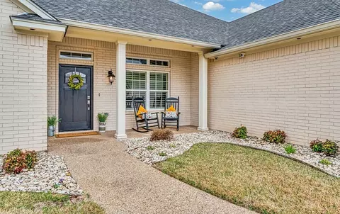 125 Creek Ridge Dr, Waco, TX 76708 photo 2