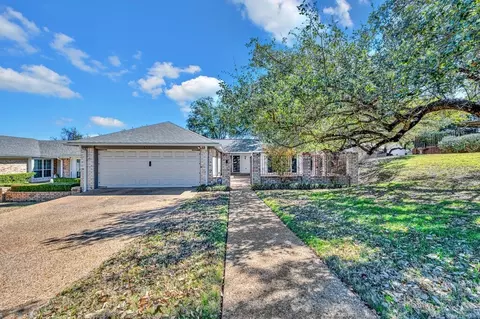 4552 Westchester Dr, Waco, TX 76710