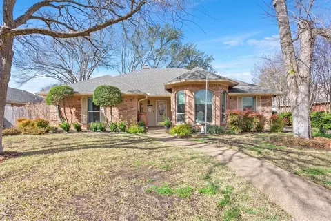 1305 Mesa Verde Dr, Waco, TX 76712