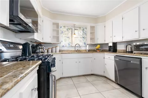 Kitchen - 3003 Sturgis Ln, Waco, TX 76708 photo 3 of 3