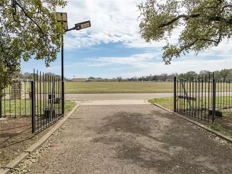 Exterior - 3003 Sturgis Ln, Waco, TX 76708 photo 4 of 9