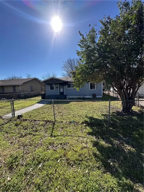 621 Dunbar St, Waco, TX 76704
