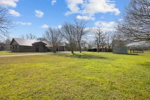 1414 Park St, Marlin, TX 76661