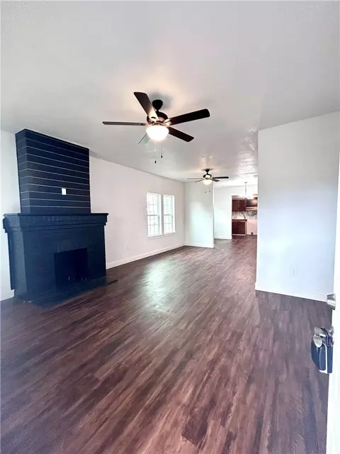 Living - 2416 Mcferrin Ave, Waco, TX 76708 photo 1 of 2