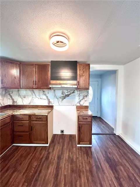 Kitchen - 2416 Mcferrin Ave, Waco, TX 76708 photo 1 of 2