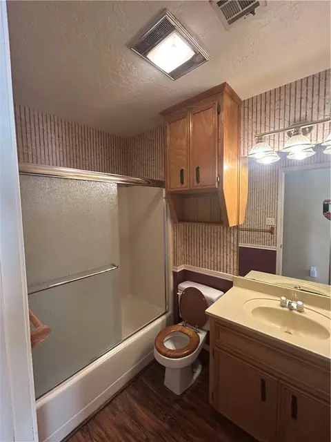 252 Locklar Loop, Waco, TX 76705 photo 13