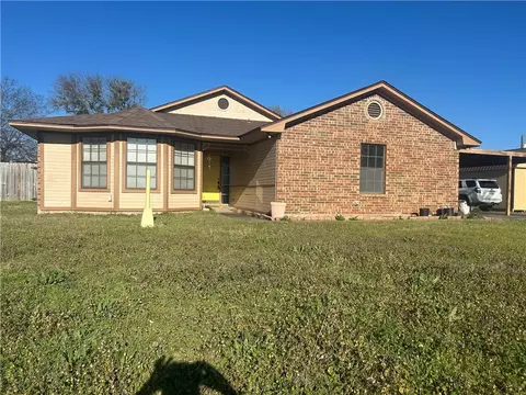 252 Locklar Loop, Waco, TX 76705 photo 2