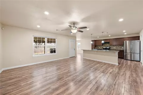 Living - 618 Powers St, Waco, TX 76705 photo 1 of 2