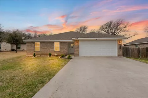 618 Powers St, Waco, TX 76705