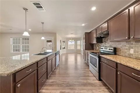 Entry Way - 618 Powers St, Waco, TX 76705 photo 2 of 2