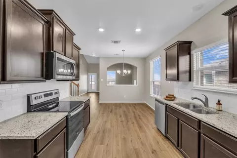 2809 Brosnan Rd, Lorena, TX 76655 photo 11