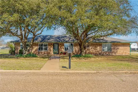 170 Lazy Acres Dr, Woodway, TX 76712