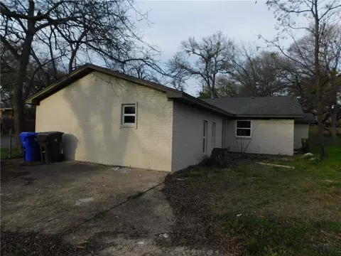 2300 Stewart Dr, Waco, TX 76708 photo 9