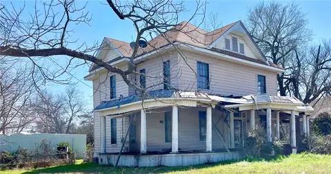 1014 E Mclennan Ave E Mclennan Ave, Mart, TX 76664