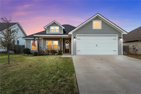 5401 Black Horse Ct, Waco, TX 76708