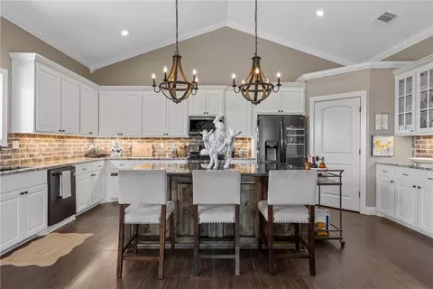 1244 Losak Rd, Lorena, TX 76655