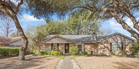 202 Thompson Cir, Lorena, TX 76655