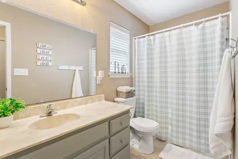 Bath - 202 Thompson Cir, Lorena, TX 76655 photo 2 of 2