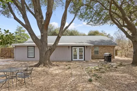 Exterior - 202 Thompson Cir, Lorena, TX 76655 photo 3 of 4