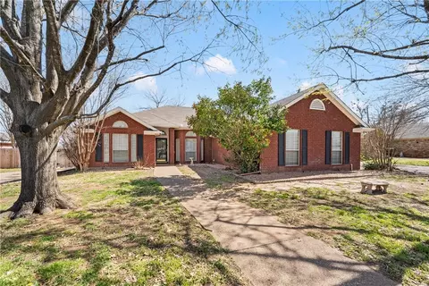 844 Tahoe Trl, Hewitt, TX 76643