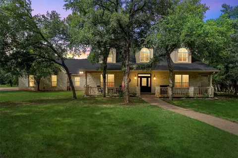 190 Winding Trl, Crawford, TX 76638