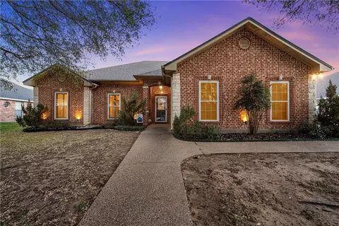1208 Heritage Way, Waco, TX 76712