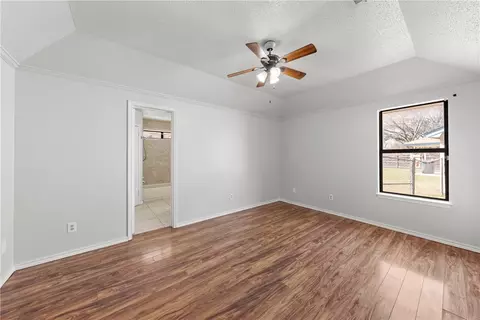 2005 Ramada Dr, Waco, TX 76712 photo 10