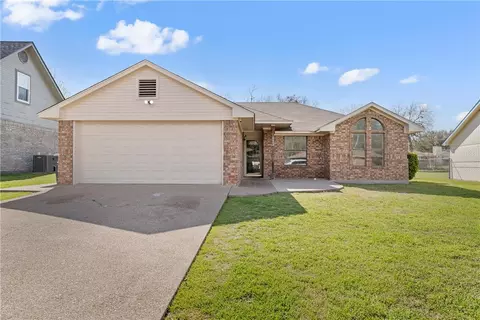 2005 Ramada Dr, Waco, TX 76712