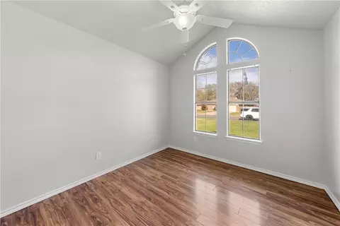2005 Ramada Dr, Waco, TX 76712 photo 15