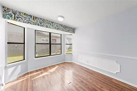 2005 Ramada Dr, Waco, TX 76712 photo 7