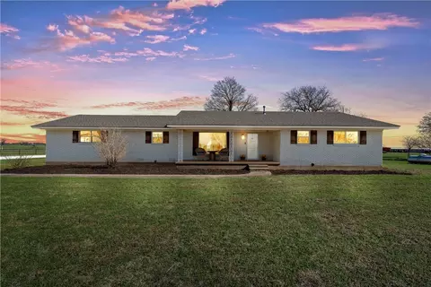 5132 Cedar Rock Pkwy, Crawford, TX 76638