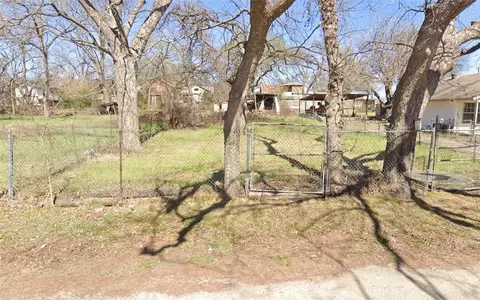 405 Hogan Ln, Waco, TX 76705