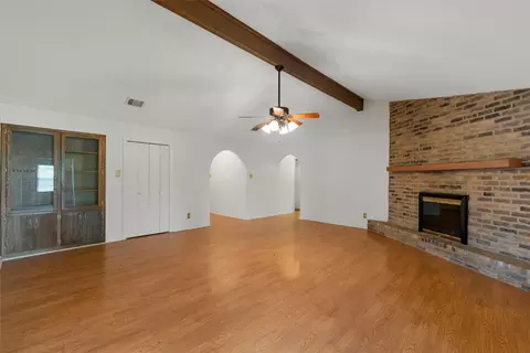 111 Thompson Cir, Lorena, TX 76655 photo 6