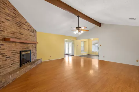 111 Thompson Cir, Lorena, TX 76655 photo 5
