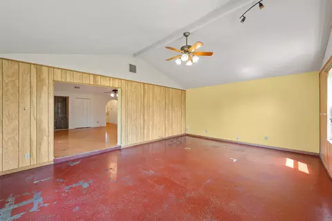 111 Thompson Cir, Lorena, TX 76655 photo 15