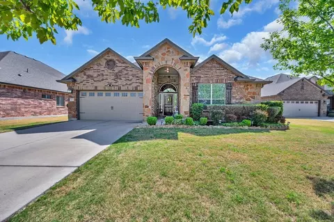 102 Livingston Ct, Waco, TX 76712