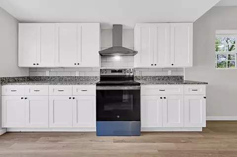 Kitchen - 1541 Clark Ave, Waco, TX 76708 photo 4 of 6