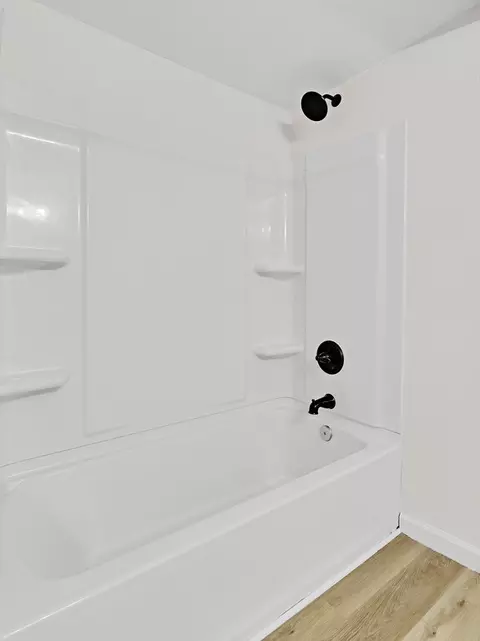 Bath - 1541 Clark Ave, Waco, TX 76708 photo 5 of 5