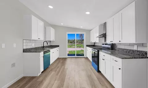 Kitchen - 1541 Clark Ave, Waco, TX 76708 photo 1 of 6