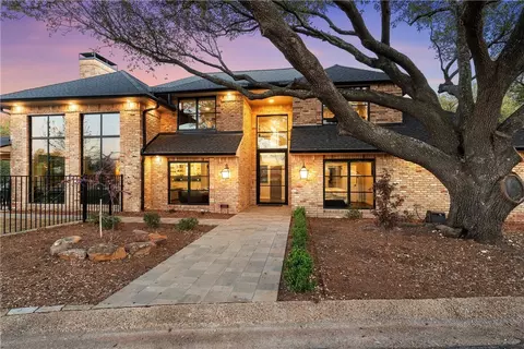 3305 Wood Lake Dr, Waco, TX 76710