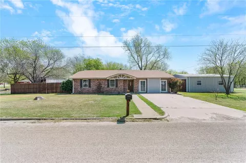 304 Randy Dr, Woodway, TX 76712