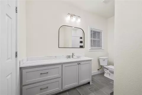 Bath - 2728 Pine Ave, Waco, TX 76708 photo 2 of 6