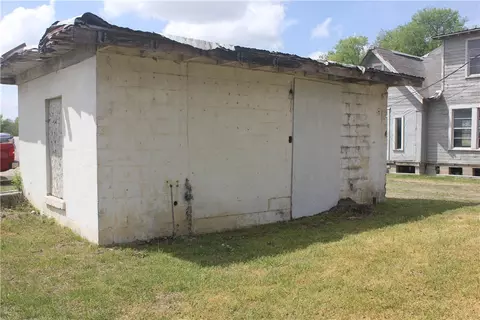 212 Loop 340, Bellmead, TX 76705 photo 17