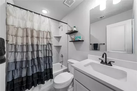 Bath - 3633 Beutel Rd, Lorena, TX 76655 photo 1 of 3