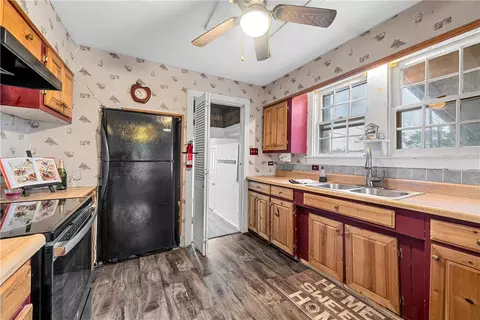 Kitchen - 1301 E Texas Ave, Mart, TX 76664 photo 1 of 2