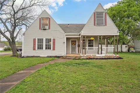 1301 E Texas Ave, Mart, TX 76664