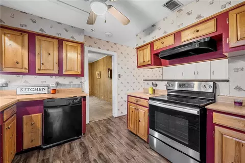 Kitchen - 1301 E Texas Ave, Mart, TX 76664 photo 2 of 2