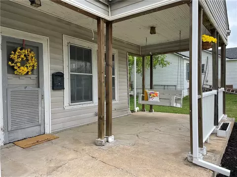 Exterior - 1301 E Texas Ave, Mart, TX 76664 photo 3 of 4