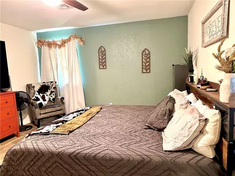 Bedroom - 500 Ward Ave E, Robinson, TX 76706 photo 4 of 4